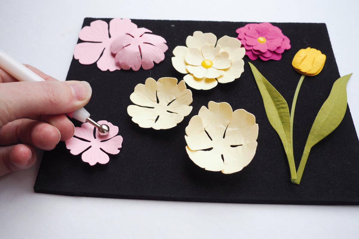 MD Flower Shaping set LR0020
